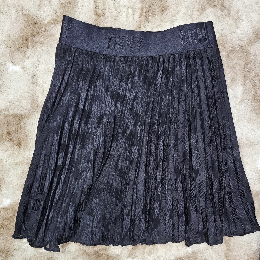 DKNY Black Pleated Women's Skirt